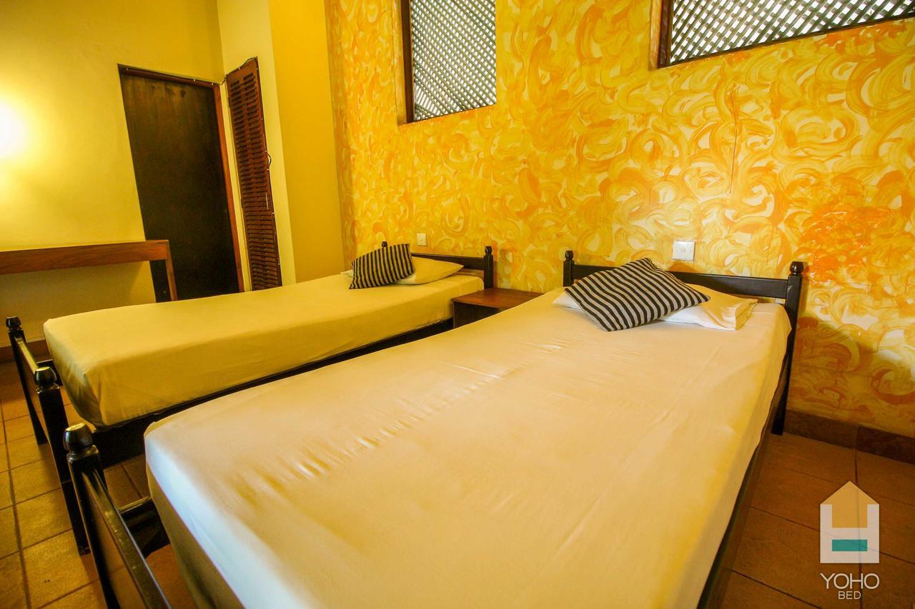 Yoho Rivi Ras Hotel Дехивала-Маунт-Лавиния Экстерьер фото
